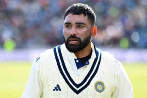 Siraj Under Fire After India's First Test Loss to England; Kaif Criticizes Bowling Strategy