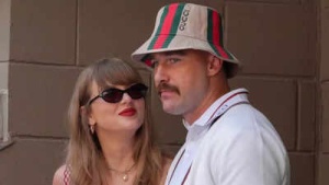 “Not a showmance”: Body language expert reveals real truth behind Taylor Swift and Travis Kelce’s chemistry