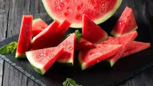 Excess Watermelon Consumption: Potential Side Effects and Recommended Intake