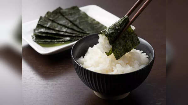 Korean woman's guide to a youthful diet