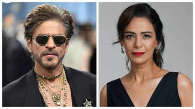 Shah Rukh Khan asks Mona Singh why she is playing mother roles on screen, promises her a lead role opposite him: 'Agli baar hum dono karenge...'